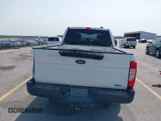 2020 Ford F-250 XL z VIN 1FT7W2BTXLED61937, wystawiony jako IAAI lot #42377818 z przebiegiem Nie podano mil oraz . Historia ofert i sprzedaży dostępna na DreamBid. Obrazek 22.