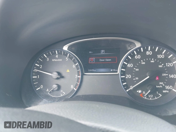 2016 Nissan Altima SR with VIN 1N4AL3AP2GC181013, listed as a IAAI auction lot 41896713 with 113,175 mi miles and . Bid and sale history available at carsss.com. Image 7.
