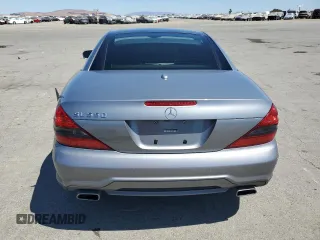 2011 Mercedes-Benz SL 550 z VIN WDBSK7BA8BF161437, wystawiony jako Copart lot #58439805 z przebiegiem 110 606 mil mil oraz Szkoda całkowita • Salvage title. Historia ofert i sprzedaży dostępna na DreamBid. Obrazek 6.