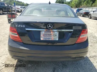 2012 Mercedes-Benz C 250 Sport z VIN WDDGF4HB9CR207602, wystawiony jako Copart lot #57763065 z przebiegiem 103 076 mil mil oraz Czysty tytuł • Clean title. Historia ofert i sprzedaży dostępna na DreamBid. Obrazek 6.