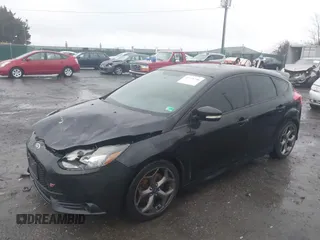 2014 Ford Focus ST with VIN 1FADP3L94EL180667, listed as a IAAI auction lot 41718746 with 141,574 mi miles and . Bid and sale history available at carsss.com. Image 17.