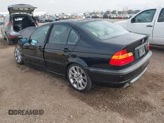 2005 BMW 3 Series 330i with VIN WBAEV53415KM08390, listed as a IAAI auction lot 41507259 with 192,211 mi miles. Bid and sale history available at carsss.com. Image 3.