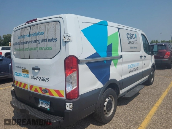 2017 Ford Transit z VIN 1FTYE1YM1HKA82547, wystawiony jako IAAI lot #42509645 z przebiegiem 312 474 mil mil oraz . Historia ofert i sprzedaży dostępna na DreamBid. Obrazek 14.