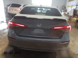 2022 Honda Civic Si with VIN 2HGFE1E59NH472028, listed as a IAAI auction lot 41249075 with 37,970 mi miles and . Bid and sale history available at DreamBid. Image 16.