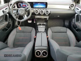 2024 Mercedes-Benz CLA 250 z VIN W1K5J4HB5RN452015, wystawiony jako Copart lot #79167324 z przebiegiem 4 767 mil mil oraz Szkoda całkowita • Salvage title. Historia ofert i sprzedaży dostępna na DreamBid. Obrazek 8.