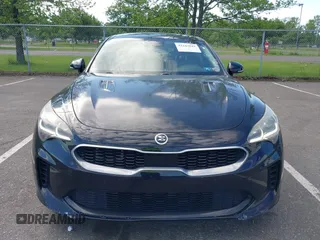 2018 Kia Stinger Premium z VIN KNAE25LAXJ6014856, wystawiony jako IAAI lot #42242842 z przebiegiem 86 091 mil mil oraz . Historia ofert i sprzedaży dostępna na DreamBid. Obrazek 6.