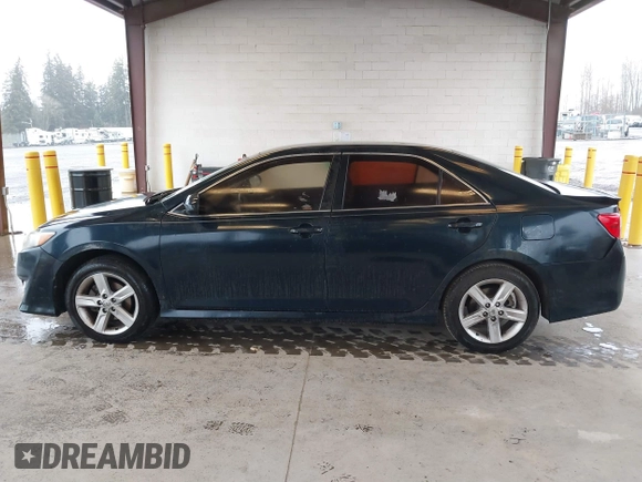2014 Toyota Camry L with VIN 4T1BF1FK9EU791761, listed as a IAAI auction lot 41758821 with 221,149 mi miles. Bid and sale history available at carsss.com. Image 14.