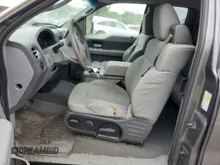 2007 Ford F-150 XL z VIN 1FTPX12V07FA45052, wystawiony jako Copart lot #58164745 z przebiegiem 138 326 mil mil oraz Czysty tytuł • Clean title. Historia ofert i sprzedaży dostępna na DreamBid. Obrazek 7.