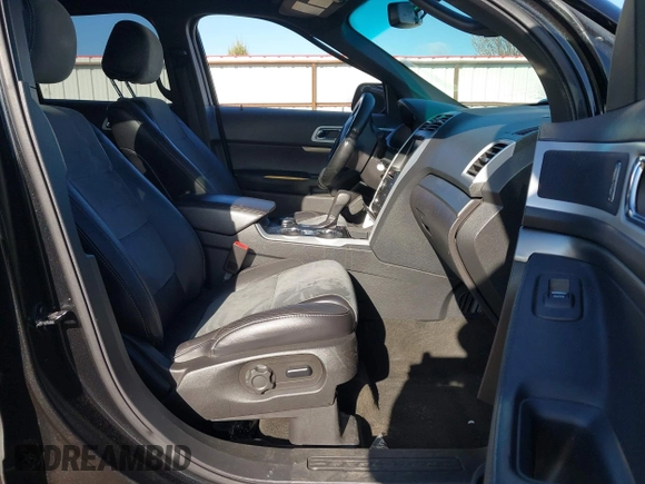 2015 Ford Explorer XLT with VIN 1FM5K8D83FGA85135, listed as a IAAI auction lot 41989232 with 149,493 mi miles. Bid and sale history available at carsss.com. Image 5.