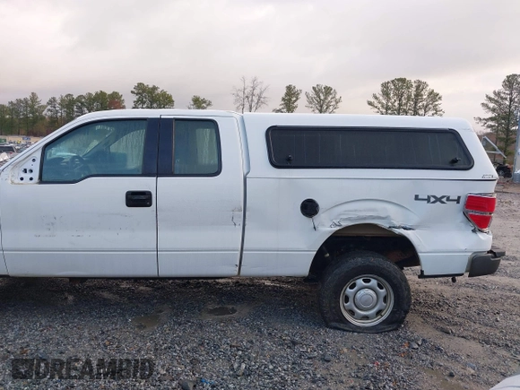 2013 Ford F-150 XL with VIN 1FTFX1EF9DFB87766, listed as a IAAI auction lot 40963973 with 195,796 mi miles. Bid and sale history available at carsss.com. Image 6.