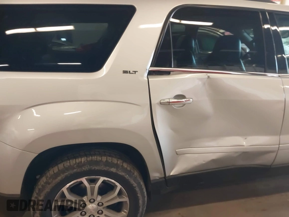 2015 GMC Acadia SLT with VIN 1GKKVRKD1FJ138460, listed as a IAAI auction lot 41500569 with 157,267 mi miles. Bid and sale history available at carsss.com. Image 19.