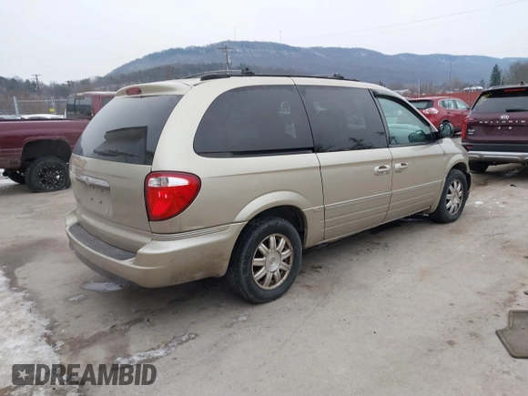 2005 Chrysler Town & Country Touring z VIN 2C8GP54L85R192954, wystawiony jako IAAI lot #41530918 z przebiegiem 242 193 mil mil oraz . Historia ofert i sprzedaży dostępna na DreamBid. Obrazek 4.