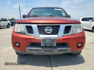 2014 Nissan Frontier SV z VIN 1N6AD0ERXEN721482, wystawiony jako Copart lot #59859355 z przebiegiem 83 871 mil mil oraz Czysty tytuł • Clean title. Historia ofert i sprzedaży dostępna na DreamBid. Obrazek 5.