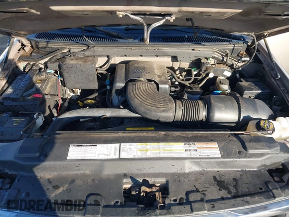 1997 Ford F-150 XL with VIN 1FTDX18W7VKB72498, listed as a IAAI auction lot 41390245 with 55,945 mi miles. Bid and sale history available at carsss.com. Image 10.