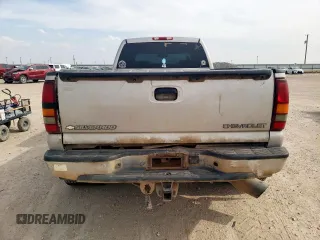 2005 Chevrolet Silverado 3500 LT z VIN 1GCJC33225F967451, wystawiony jako Copart lot #58543895 z przebiegiem 200 275 mil mil oraz Tytuł czysty. Historia ofert i sprzedaży dostępna na DreamBid. Obrazek 6.