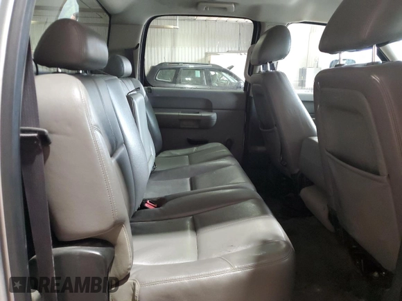 2013 GMC Sierra 2500HD Work Truck с VIN 1GT12ZCGXDF118085, выставлен на аукционе Copart как лот 59717505 с пробегом 187 063 миль миль и Списание • Salvage title. История ставок и продаж доступна на DreamBid. Изображение 10.
