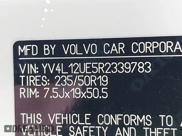 2024 Volvo XC40 Plus Bright Theme with VIN YV4L12UE5R2339783, listed as a IAAI auction lot 41054542 with 18,874 mi miles. Bid and sale history available at carsss.com. Image 9.