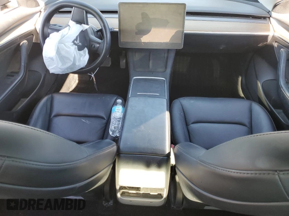 2022 Tesla Model 3 with VIN 5YJ3E1EA2NF317860, listed as a Copart auction lot 47372235 with 44,057 mi miles and Salvage Title. Bid and sale history available at DreamBid. Image 8.