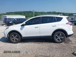 2018 Toyota RAV4 XLE с VIN JTMWFREV7JJ735295, выставлен на аукционе IAAI как лот 42452894 с пробегом 103 974 миль миль и . История ставок и продаж доступна на DreamBid. Изображение 14.