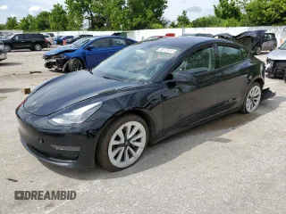2023 Tesla Model 3 z VIN 5YJ3E1EA1PF438043, wystawiony jako Copart lot #61090305 z przebiegiem Nie podano mil oraz Nie do naprawy • Non repairable. Historia ofert i sprzedaży dostępna na DreamBid. Obrazek 1.