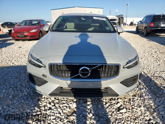 2019 Volvo S60 Momentum with VIN 7JR102FK3KG002359, listed as a Copart auction lot 44959525 with 67,493 mi miles and Salvage Title. Bid and sale history available at carsss.com. Image 5.