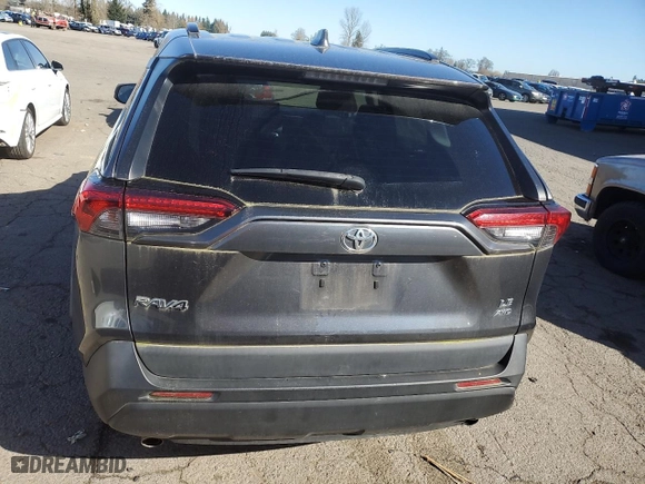 2020 Toyota RAV4 LE with VIN 2T3G1RFV8LC135425, listed as a Copart auction lot 47227025 with 15,817 mi miles and Salvage Title. Bid and sale history available at carsss.com. Image 6.