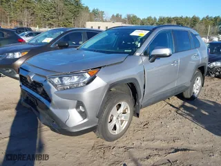 2020 Toyota RAV4 XLE with VIN 2T3P1RFV2LC112917, listed as a IAAI auction lot 41009671 with 45,300 mi miles. Bid and sale history available at carsss.com. Image 17.