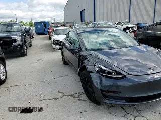 2023 Tesla Model 3 z VIN 5YJ3E1EA0PF677471, wystawiony jako Copart lot #57661625 z przebiegiem 20 326 mil mil oraz Szkoda całkowita • Salvage title. Historia ofert i sprzedaży dostępna na DreamBid. Obrazek 13.