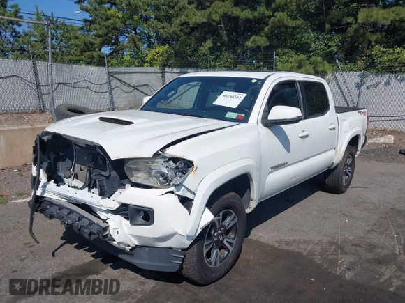 2017 Toyota Tacoma SR5 z VIN 3TMCZ5AN7HM065835, wystawiony jako IAAI lot #40250247 z przebiegiem 221 022 mil mil oraz . Historia ofert i sprzedaży dostępna na DreamBid. Obrazek 2.