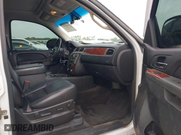 2011 Chevrolet Suburban LT with VIN 1GNSCJE05BR392834, listed as a IAAI auction lot 42141087 with 251,359 mi miles and . Bid and sale history available at DreamBid. Image 5.