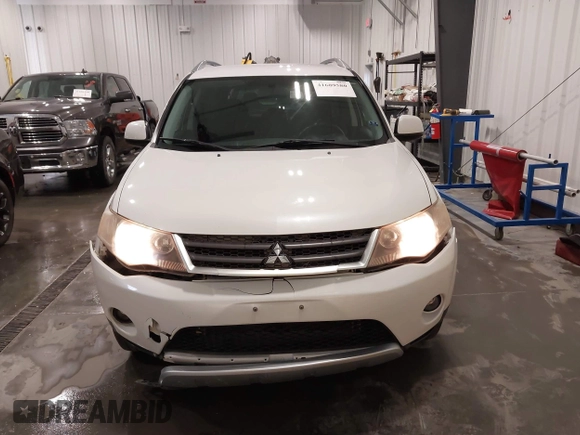 2007 Mitsubishi Outlander XLS with VIN JA4MT41X37Z018004, listed as a IAAI auction lot 41689580 with 144,021 mi miles. Bid and sale history available at carsss.com. Image 13.
