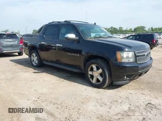 2007 Chevrolet Avalanche 1LT with VIN 3GNFK12317G315081, listed as a IAAI auction lot 42755181 with 179,315 mi miles and . Bid and sale history available at DreamBid. Image 1.