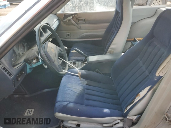 1981 Datsun 280ZX z VIN JN1HZ04S2BX413331, wystawiony jako Copart lot #50431235 z przebiegiem 98 237 mil mil oraz Tytuł czysty. Historia ofert i sprzedaży dostępna na DreamBid. Obrazek 7.