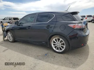 2013 Lexus CT 200h z VIN JTHKD5BH2D2124504, wystawiony jako Copart lot #52813895 z przebiegiem 116 394 mil mil oraz Szkody całkowita. Historia ofert i sprzedaży dostępna na DreamBid. Obrazek 2.