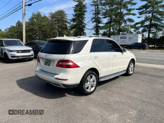2013 Mercedes-Benz M 350 z VIN 4JGDA2EB9DA148518, wystawiony jako Copart lot #57175705 z przebiegiem 174 131 mil mil oraz Tytuł czysty. Historia ofert i sprzedaży dostępna na DreamBid. Obrazek 4.