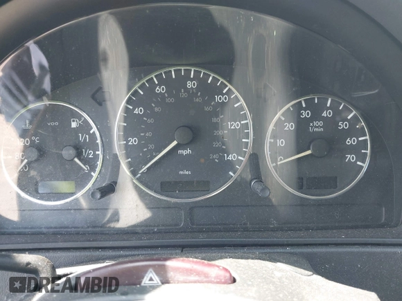 2004 Mercedes-Benz M 350 with VIN 4JGAB57E84A472827, listed as a IAAI auction lot 42135826 with 221,174 mi miles and . Bid and sale history available at DreamBid. Image 7.