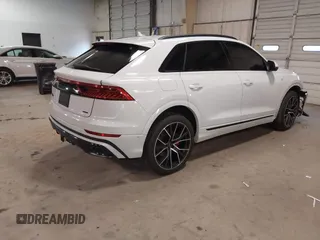 2021 Audi Q8 Prestige z VIN WA1FVAF18MD026128, wystawiony jako IAAI lot #41254457 z przebiegiem 67 148 mil mil oraz . Historia ofert i sprzedaży dostępna na DreamBid. Obrazek 4.