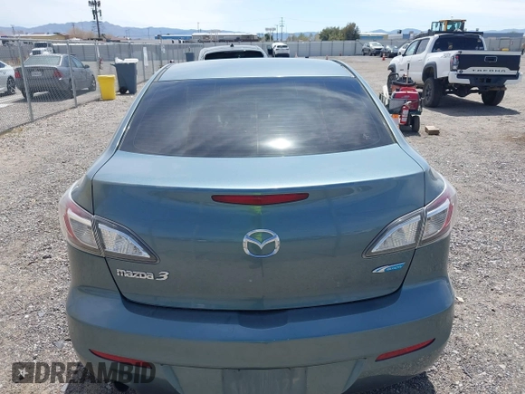 2012 Mazda Mazda3 i Touring with VIN JM1BL1V83C1625799, listed as a IAAI auction lot 42046912 with 227,680 mi miles. Bid and sale history available at carsss.com. Image 17.