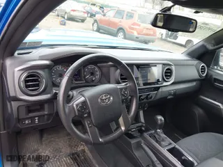 2016 Toyota Tacoma SR with VIN 5TFCZ5AN8GX031900, listed as a IAAI auction lot 41953283 with 166,344 mi miles. Bid and sale history available at carsss.com. Image 18.