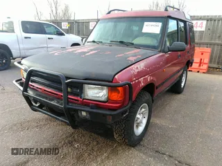 1997 Land Rover Discovery SD with VIN SALJY1249VA546129, listed as a IAAI auction lot 41749280 with 196,690 mi miles. Bid and sale history available at carsss.com. Image 2.
