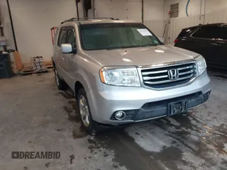 2012 Honda Pilot EX with VIN 5FNYF4H46CB006164, listed as a IAAI auction lot 41979399 with 192,206 mi miles. Bid and sale history available at carsss.com. Image 1.