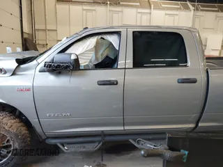 2022 Ram 2500 Tradesman with VIN 3C6UR5CJ8NG397797, listed as a IAAI auction lot 41104900 with 40,444 mi miles. Bid and sale history available at carsss.com. Image 14.