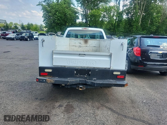 2016 Ford F-250 XLT with VIN 1FT7X2A60GEA74055, listed as a IAAI auction lot 42843465 with 159,764 mi miles and . Bid and sale history available at DreamBid. Image 3.