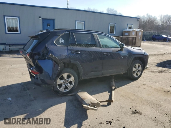 2019 Toyota RAV4 XLE with VIN 2T3P1RFV5KW055822, listed as a Copart auction lot 48483075 with 60,619 mi miles and Salvage Title. Bid and sale history available at DreamBid. Image 3.