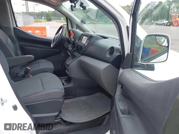 2020 Nissan NV200 SV with VIN 3N6CM0KN4LK697354, listed as a IAAI auction lot 42410957 with 112,991 mi miles and . Bid and sale history available at DreamBid. Image 5.