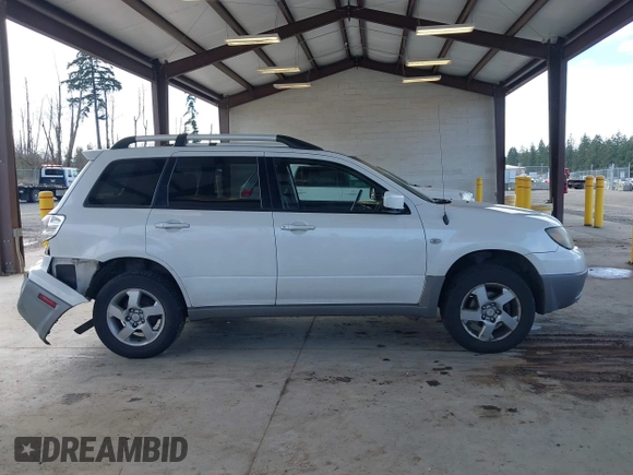 2003 Mitsubishi Outlander XLS with VIN JA4LZ41G33U092413, listed as a IAAI auction lot 41904961 with 178,691 mi miles. Bid and sale history available at carsss.com. Image 13.