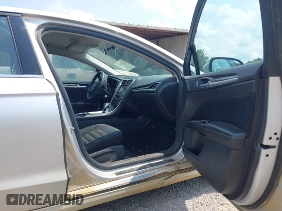 2013 Ford Fusion SE with VIN 3FA6P0H77DR340071, listed as a IAAI auction lot 42378047 with 189,218 mi miles and . Bid and sale history available at DreamBid. Image 15.