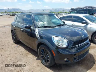 2016 MINI Countryman S z VIN WMWZC3C58GWT08660, wystawiony jako IAAI lot #42407283 z przebiegiem 66 588 mil mil oraz . Historia ofert i sprzedaży dostępna na DreamBid. Obrazek 6.