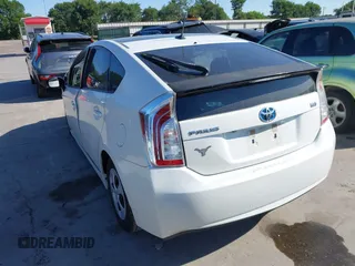 2014 Toyota Prius Four z VIN JTDKN3DU9E1755013, wystawiony jako IAAI lot #42228158 z przebiegiem 136 391 mil mil oraz . Historia ofert i sprzedaży dostępna na DreamBid. Obrazek 3.