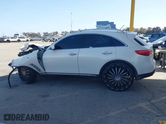 2010 Infiniti FX35 with VIN JN8AS1MU8AM801422, listed as a IAAI auction lot 41955709 with 202,345 mi miles. Bid and sale history available at carsss.com. Image 14.